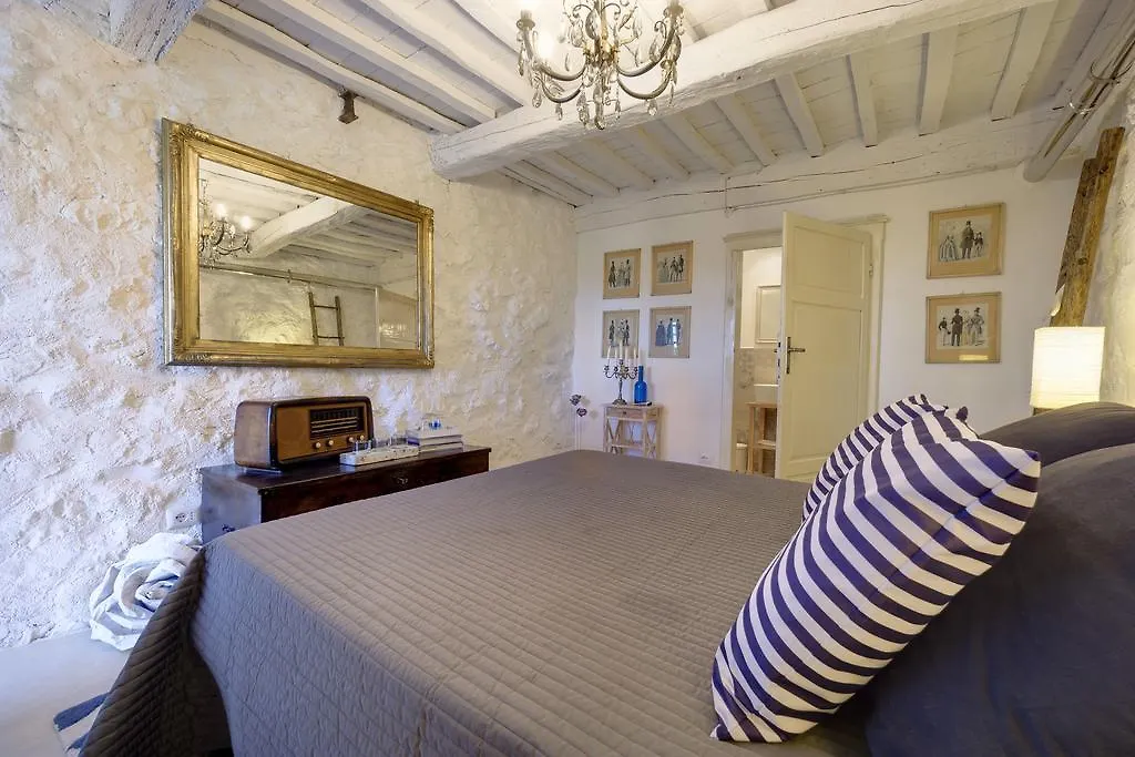 Affittacamere The Retreat A Romantic Bedroom In Maremma Cana