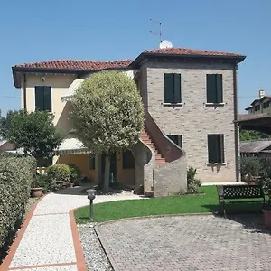 bb-giardino-di-ro.hotelinveneto.com/